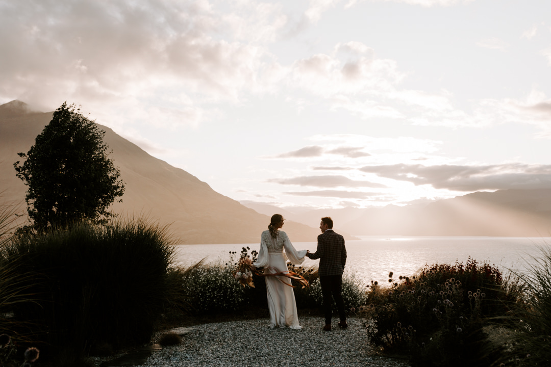 Romantic golden hour at Jacks Retreat Elopement Wedding in Queenstown, New Zealand by Dawn Thomson Photography